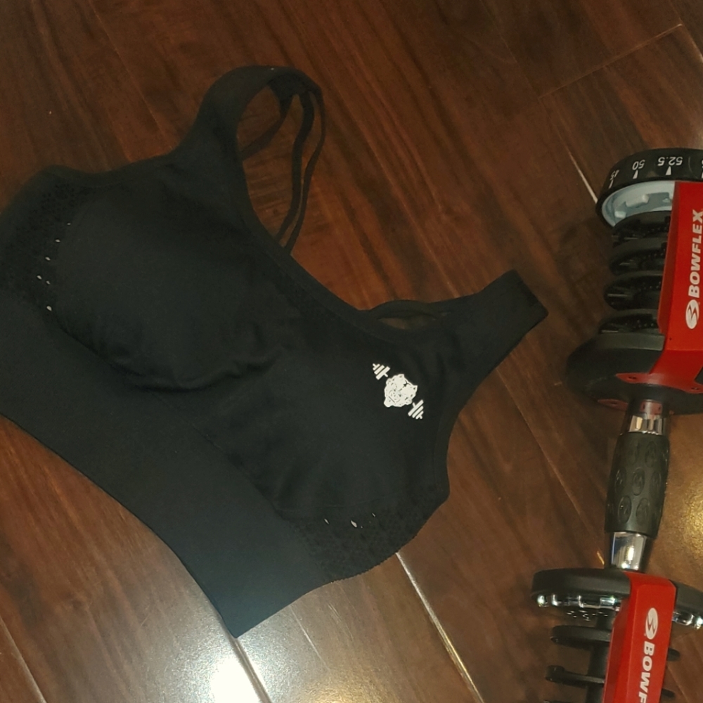 Sports bra 🏋 - Picture 3 of 9